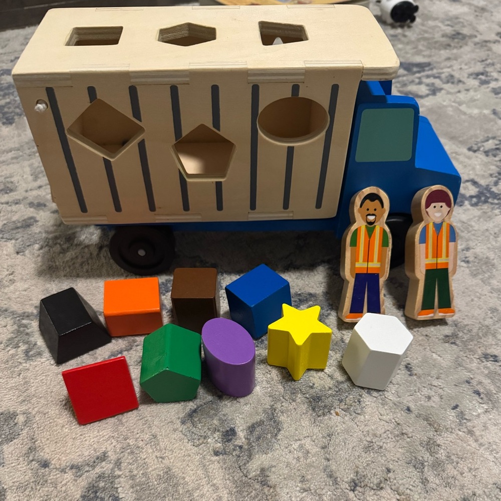 Melissa & Doug Shape-Sorting Dump Truck Wooden Toy - Picture 9 of 15